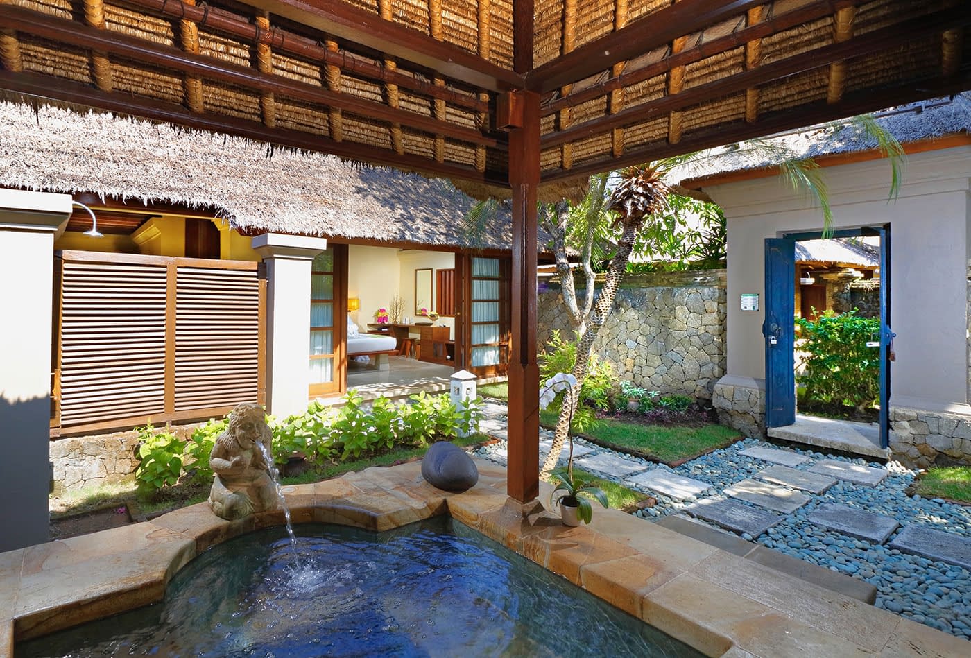 Grand Courtyard Villa with Private Hot Spring & Pool - Accommodation ...